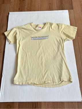 Supreme Incorporated T Shirt size M
A little worm s little pilling,